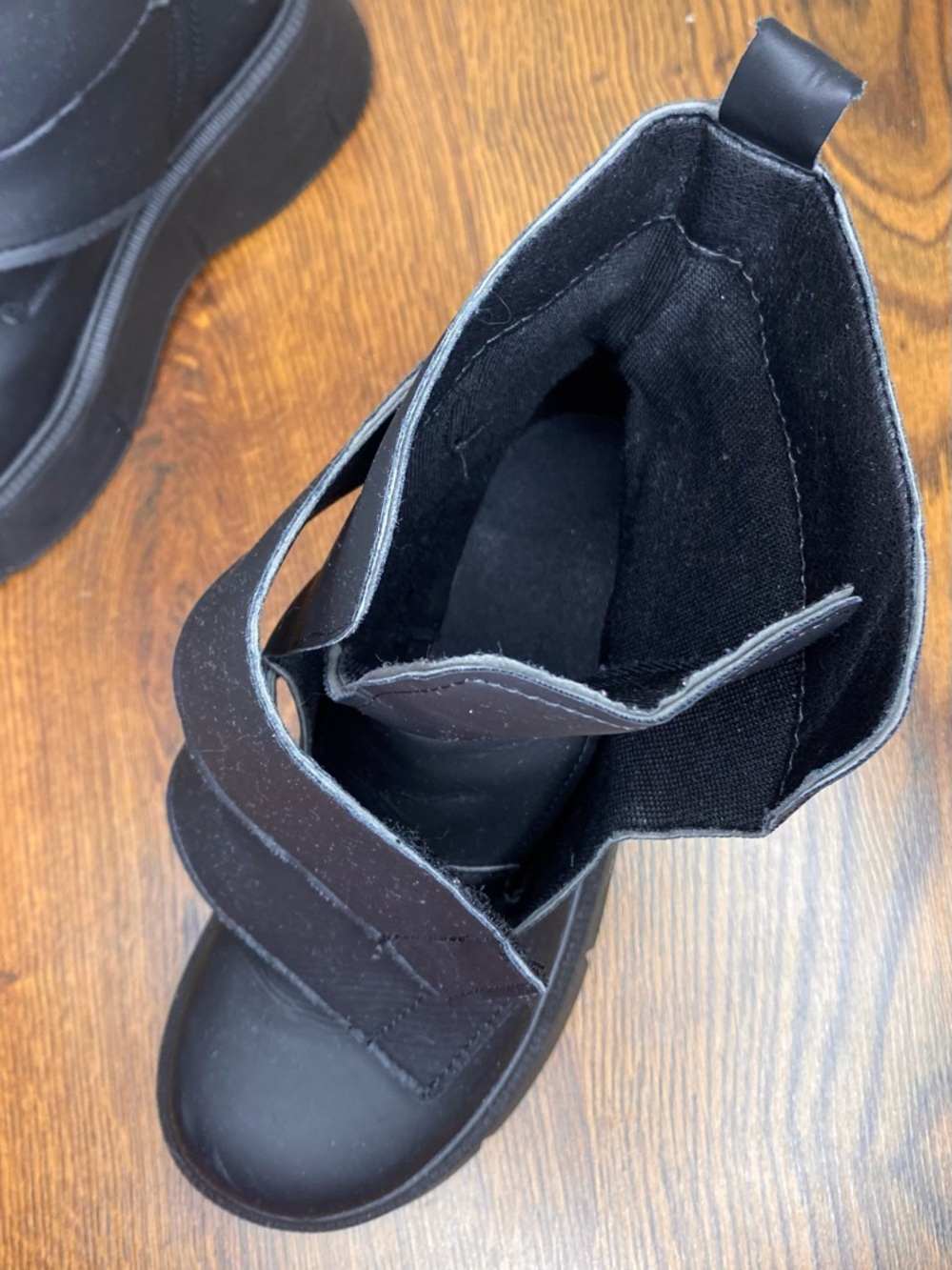 🌷 Chunky Black Platform Velcro Ankle Boots 🌷 - Picture 11 of 11